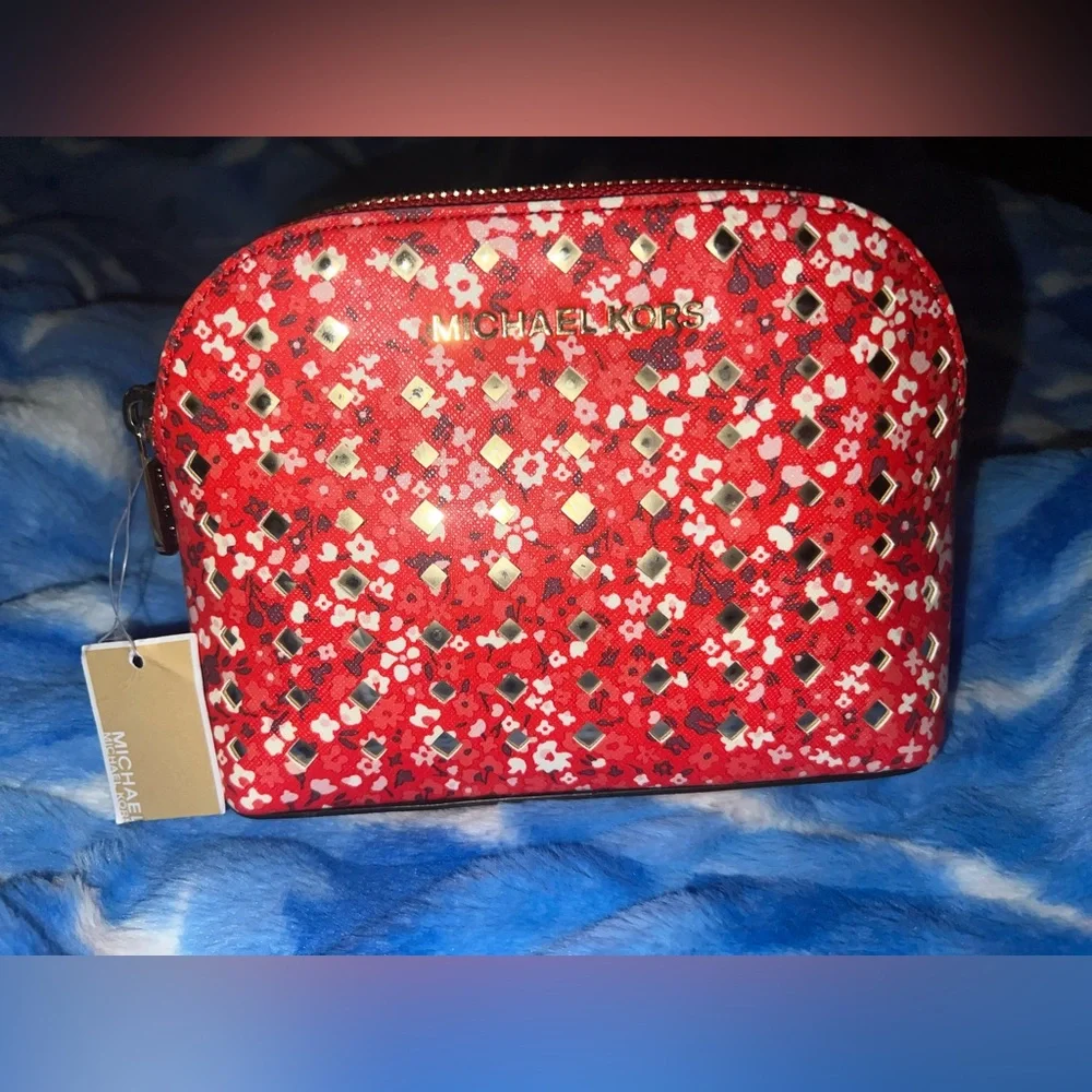 Michael Kors Travel Pouch - Picture 3 of 4